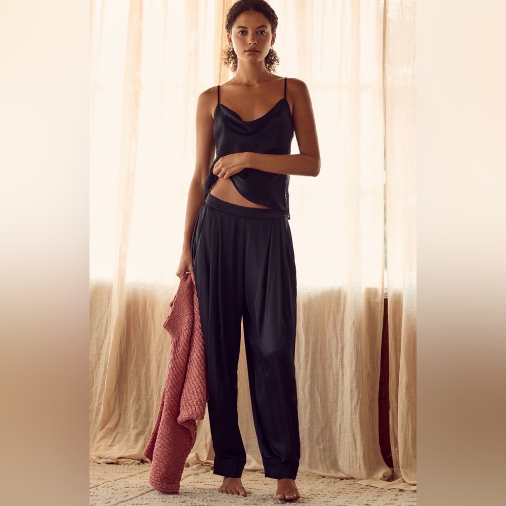 By Anthropologie Silky Slouchy Lounge Pants - Picture 3 of 8